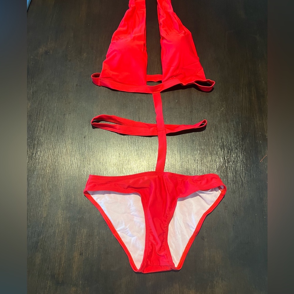 Feeling Fiery One piece cut out - Picture 1 of 4